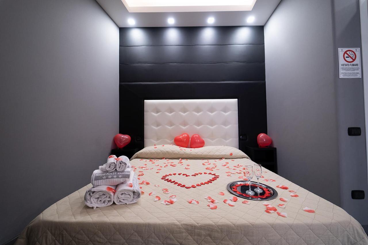 Royal House Napoli Centro, By Clapa Group Hotel Екстериор снимка