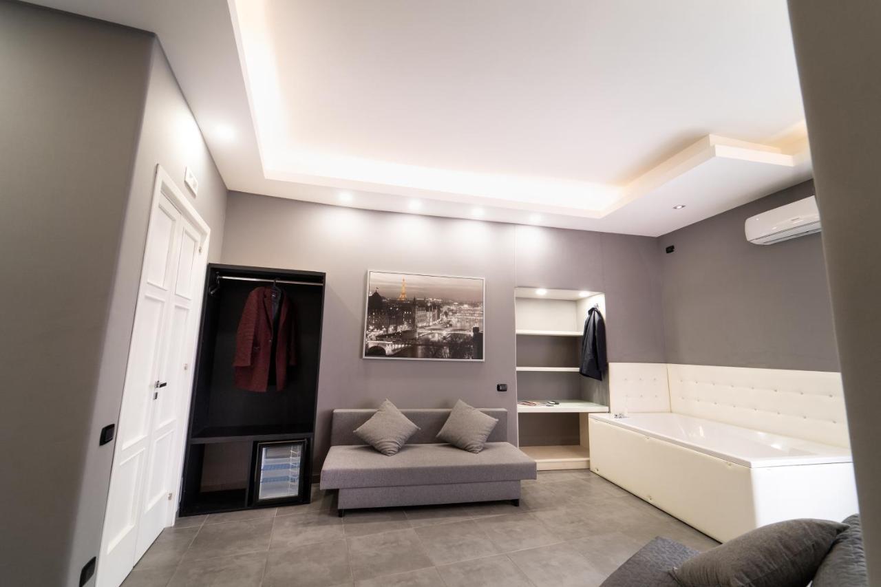 Royal House Napoli Centro, By Clapa Group Hotel Екстериор снимка