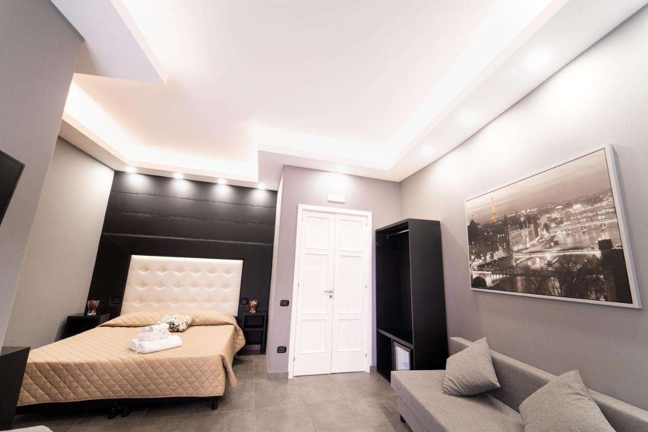 Royal House Napoli Centro, By Clapa Group Hotel Екстериор снимка